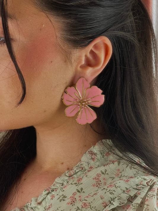 Boucle d’oreille fleur rose